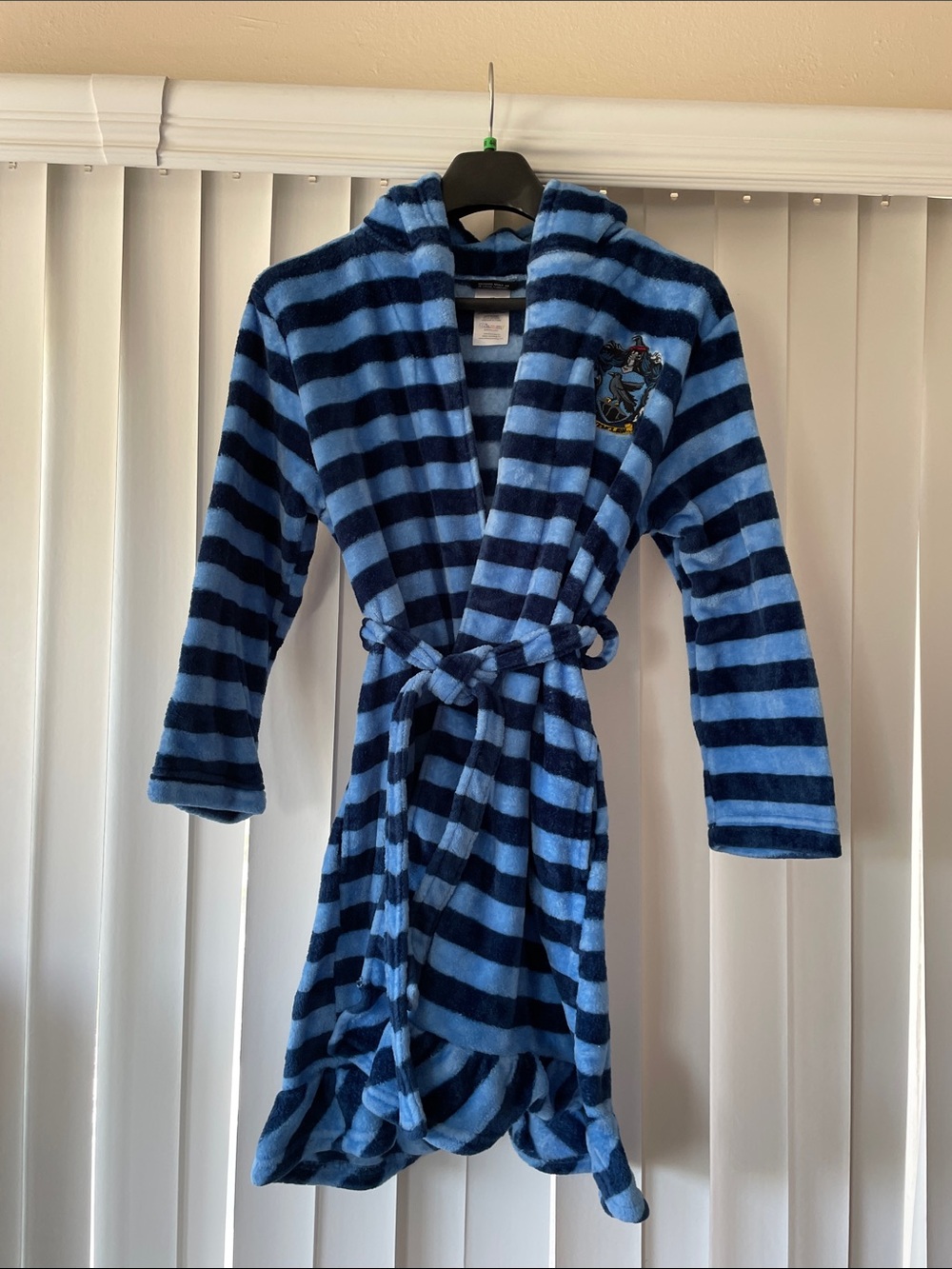 Wizarding World of Harry Potter- Ravenclaw bathrobe- girls size 16